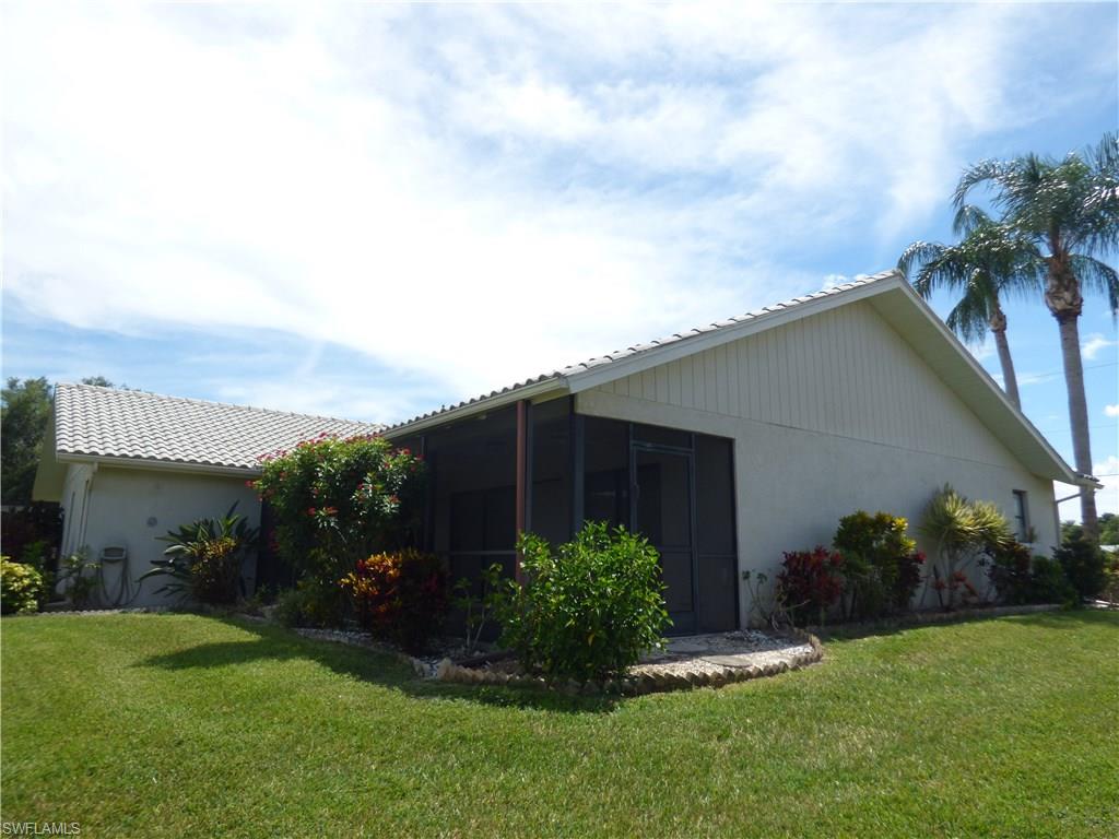 COUNTRY CLUB ESTATES - Residential