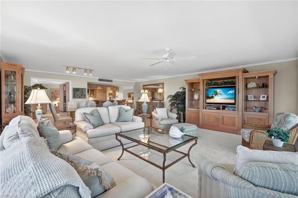 BEACHCOMBER CONDO - Residential