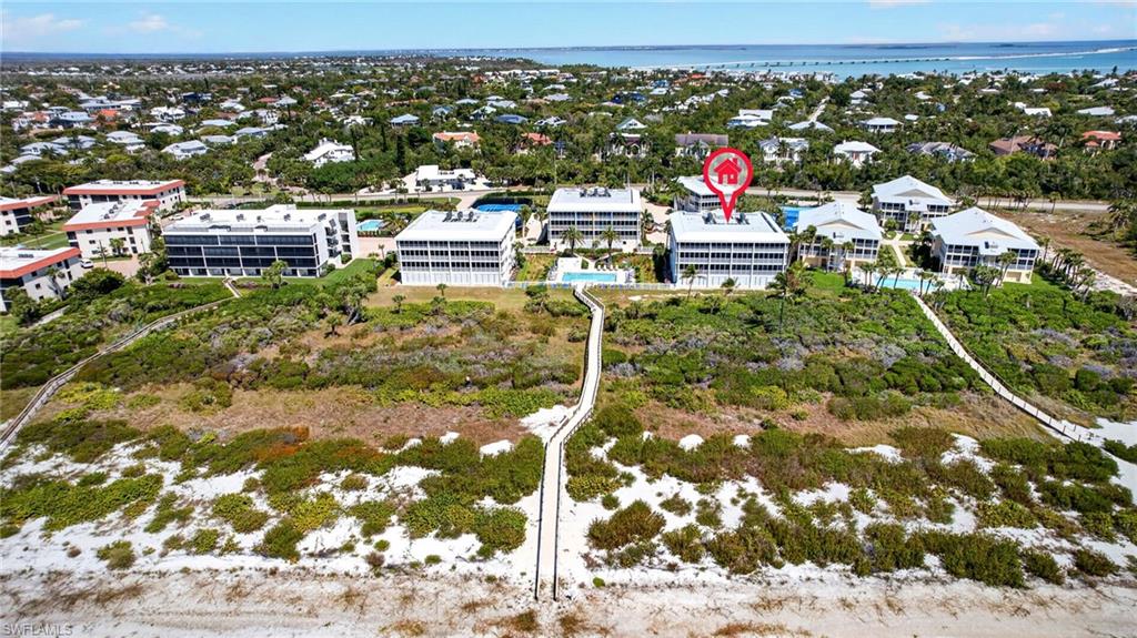 BEACHCOMBER CONDO - Residential