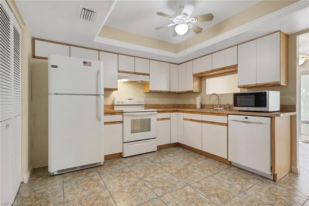GREENWOOD CONDO - Residential