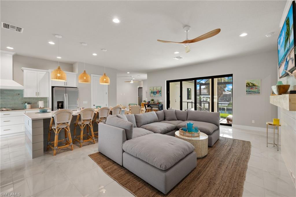 CAPE CORAL - Residential Lease