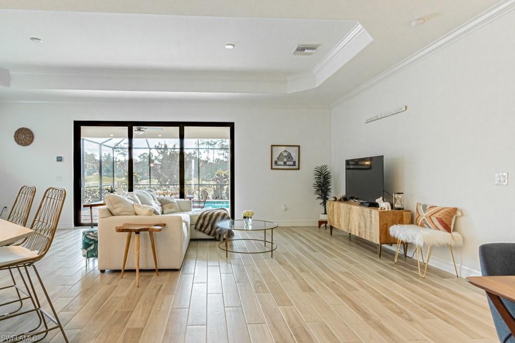 LAMORADA - Residential