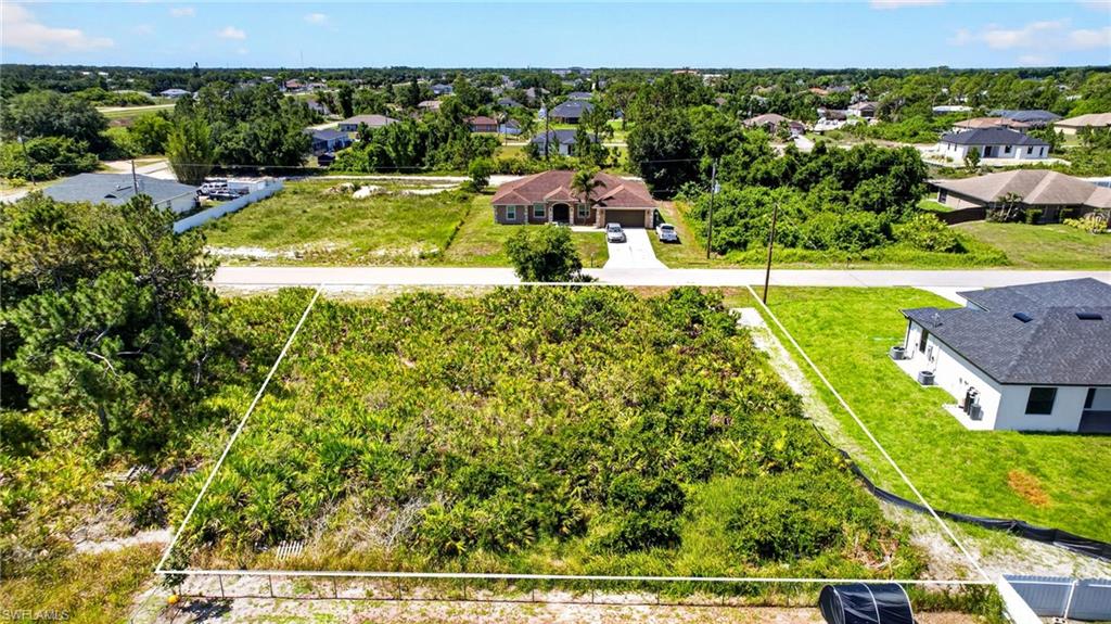 LEHIGH ACRES - Land