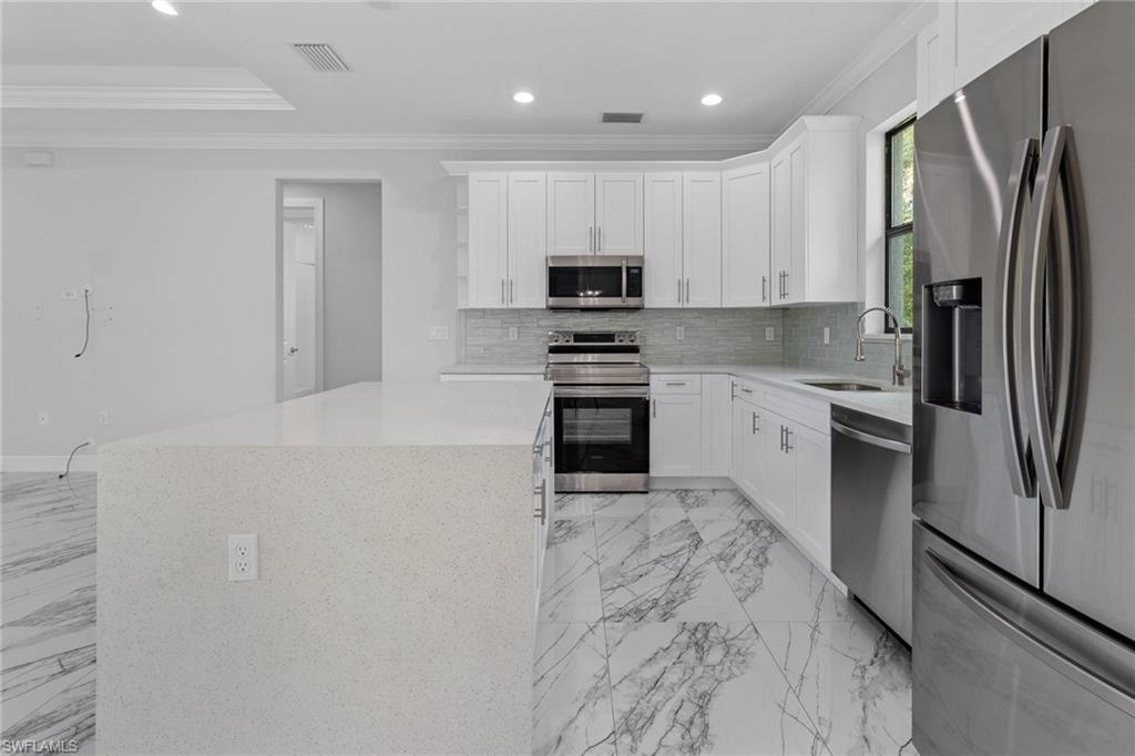 GOLDEN GATE ESTATES - Residential