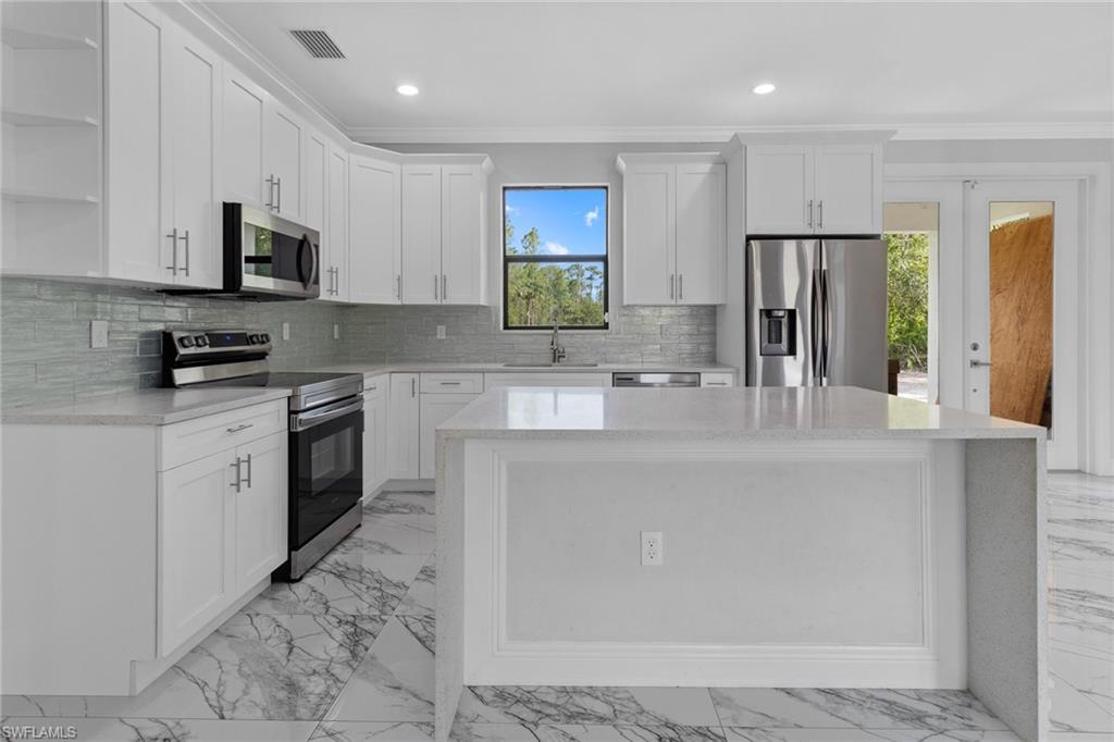 GOLDEN GATE ESTATES - Residential