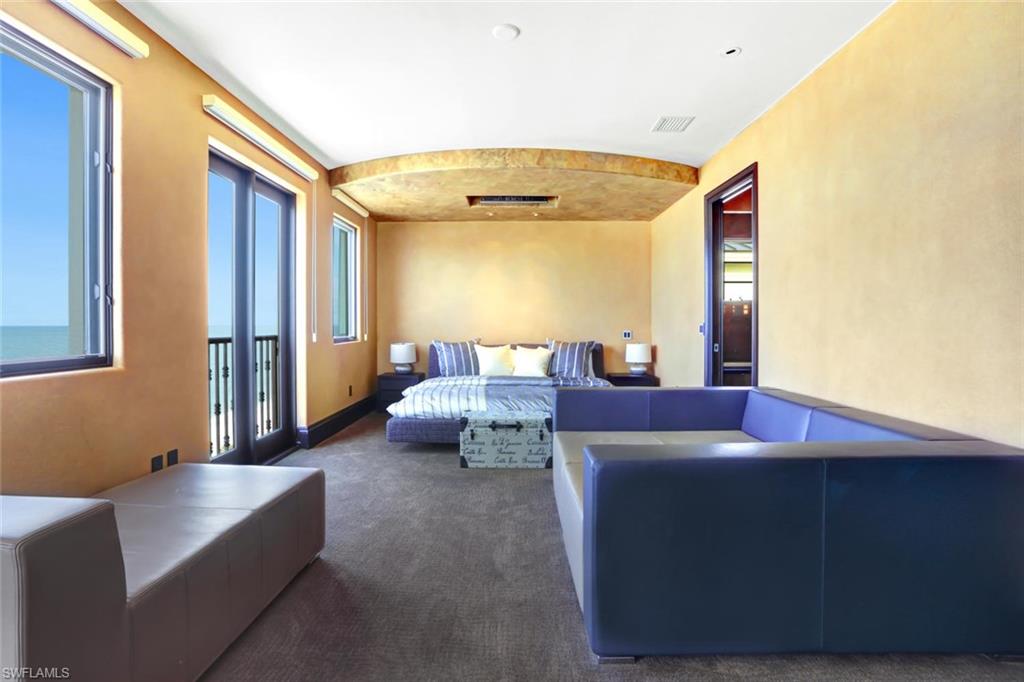 BAREFOOT BEACH - Residential