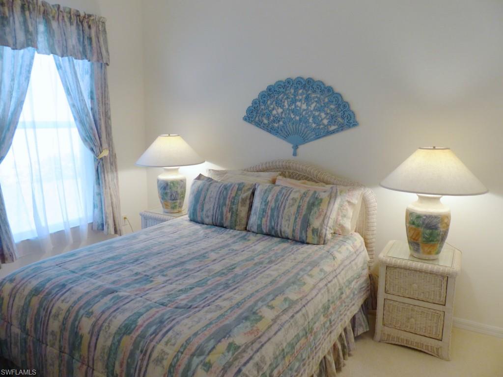 FEATHERBROOK - Residential