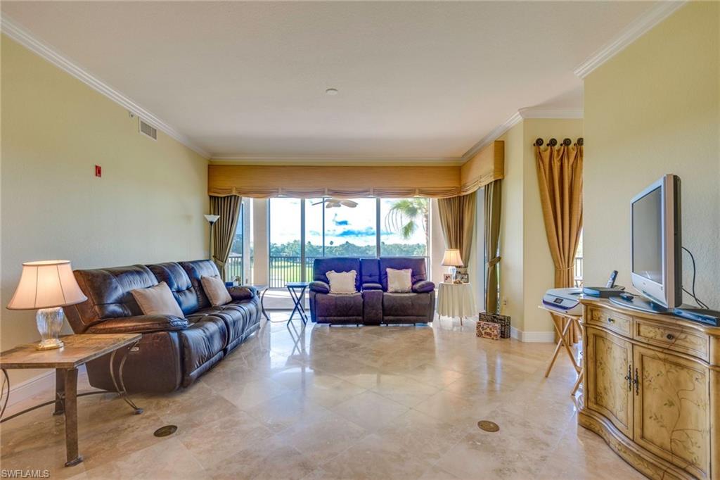 VISTA POINTE - Residential