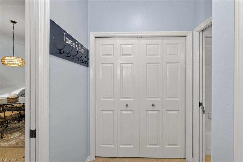 SUTTON WALK - Residential Lease