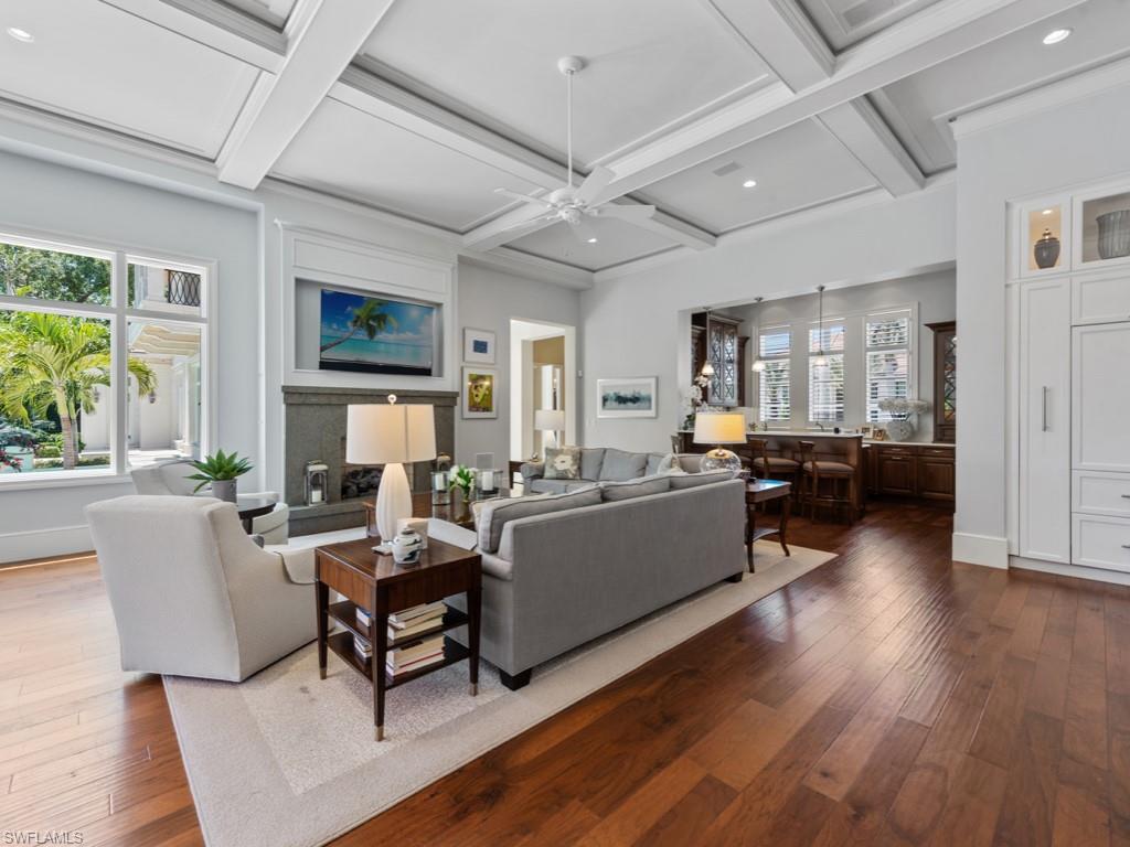 BAY COLONY SHORES - Residential