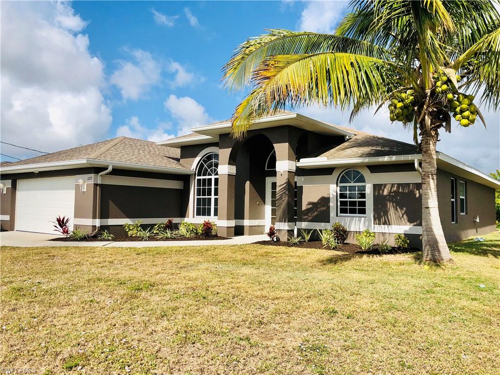 CAPE CORAL - Residential