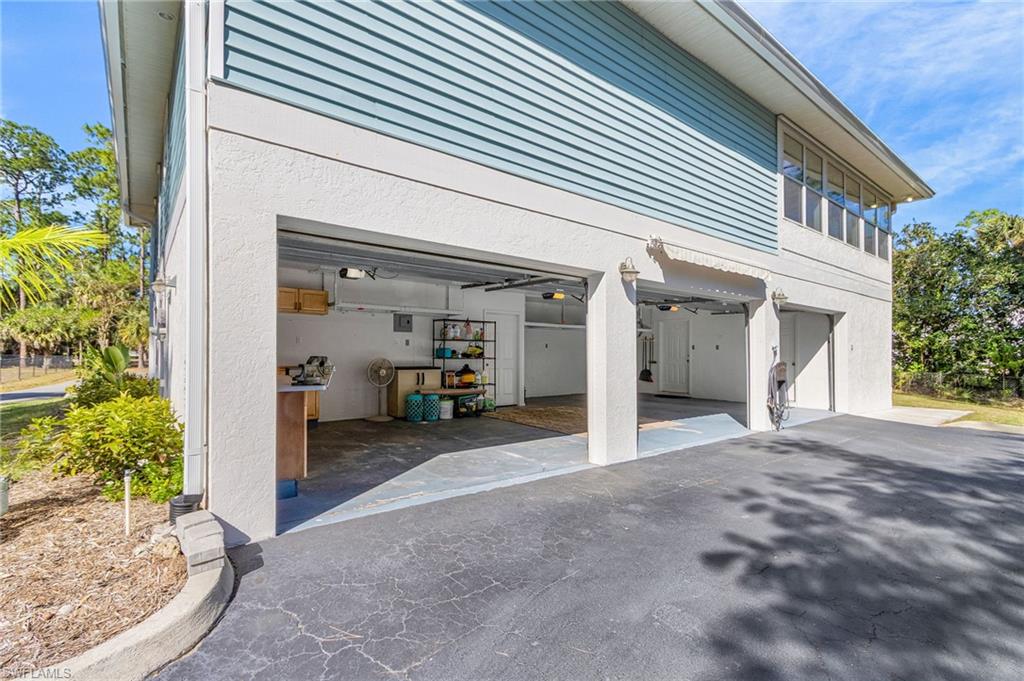 GOLDEN GATE ESTATES - Residential