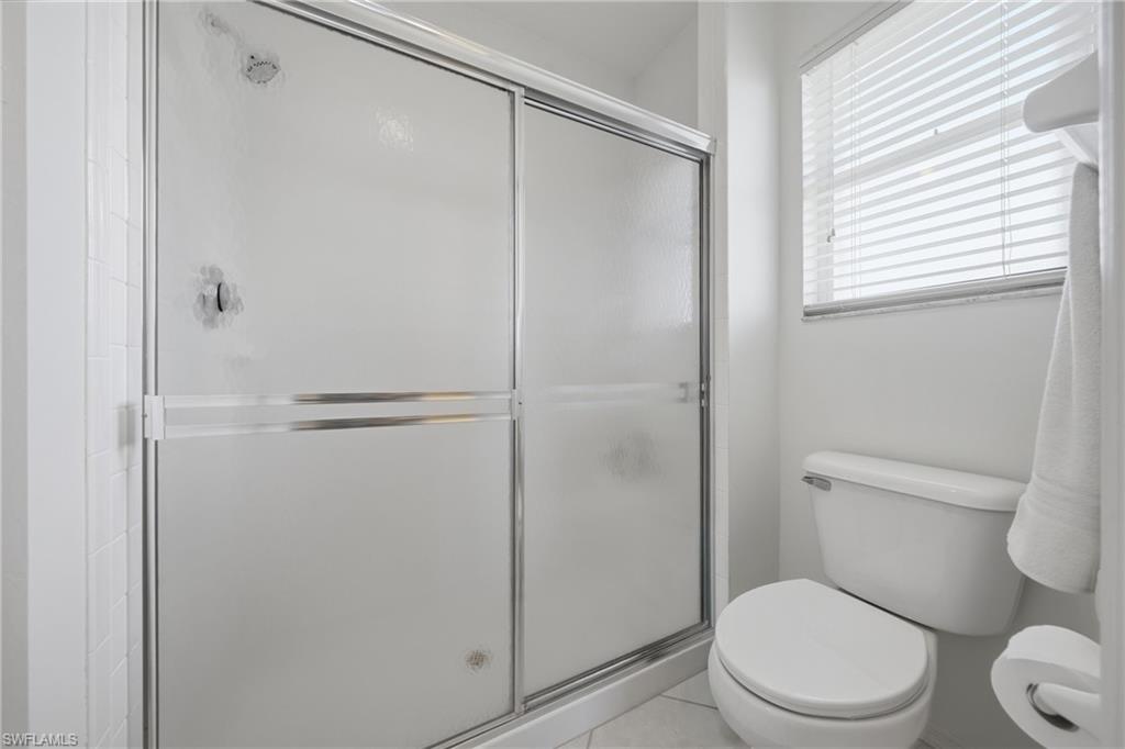 CROWN POINTE SHORES - Residential Lease