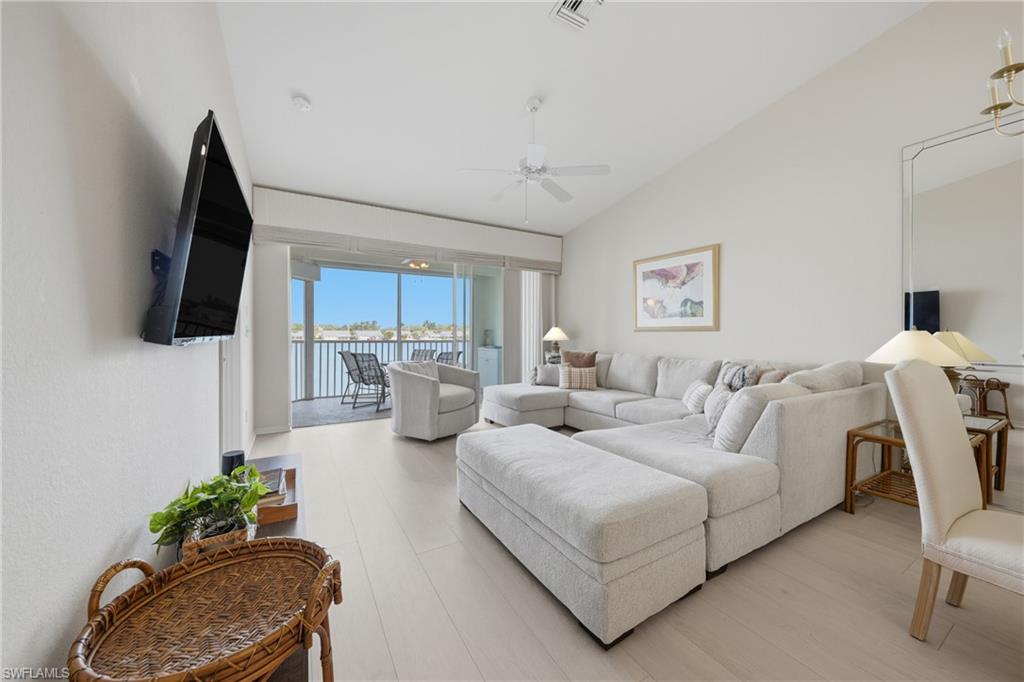 CROWN POINTE SHORES - Residential Lease