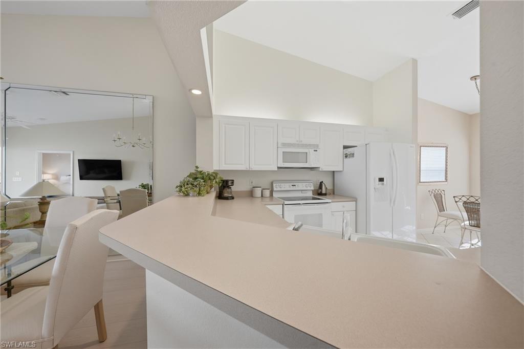 CROWN POINTE SHORES - Residential Lease