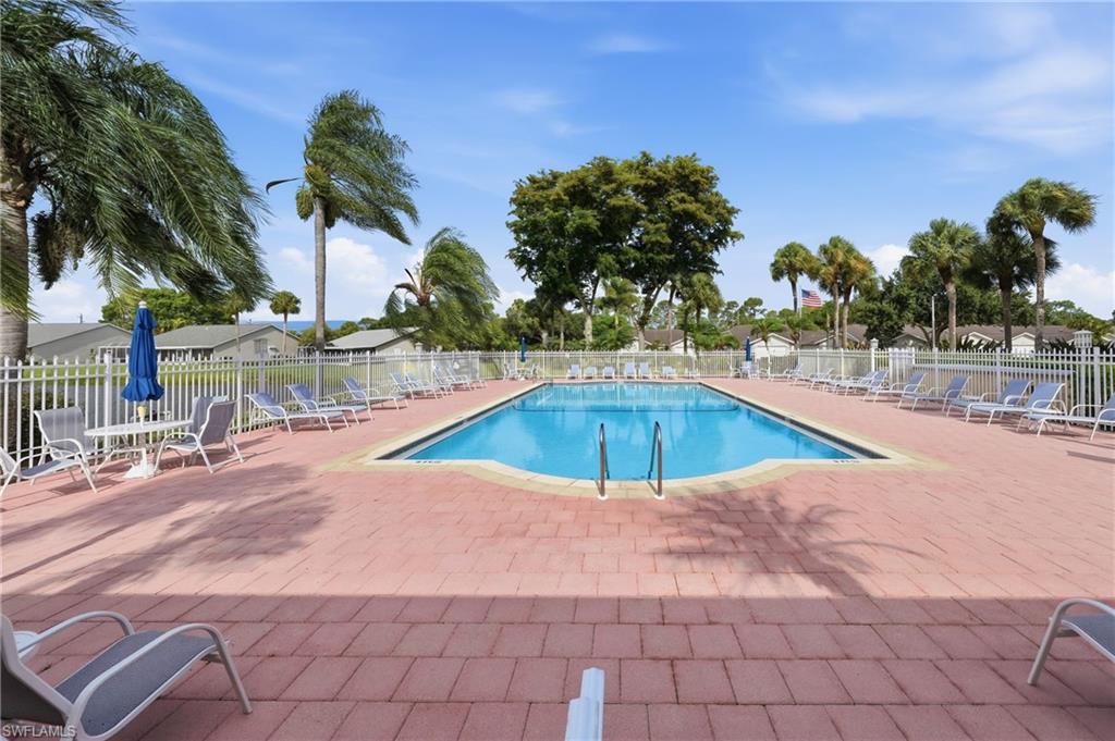CROWN POINTE SHORES - Residential Lease