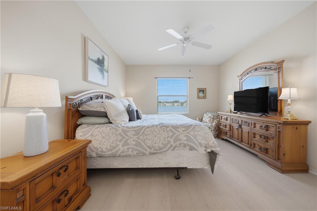 CROWN POINTE SHORES - Residential Lease