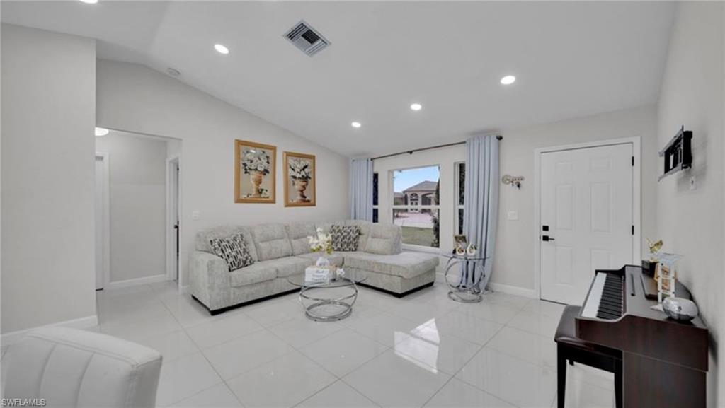 CAPE CORAL - Residential Lease