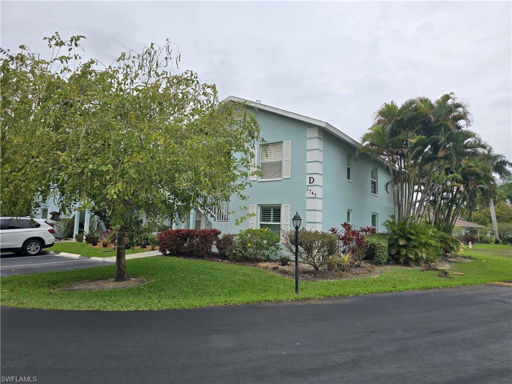 This unfurnished Annual Rental is a 3-bedroom, 2-bath Condo with 1,281 sf of living area and is located in the quiet Edgewood Community and close to all Naples has to offer. Don't miss out on this one !!!!!!!!!!!!