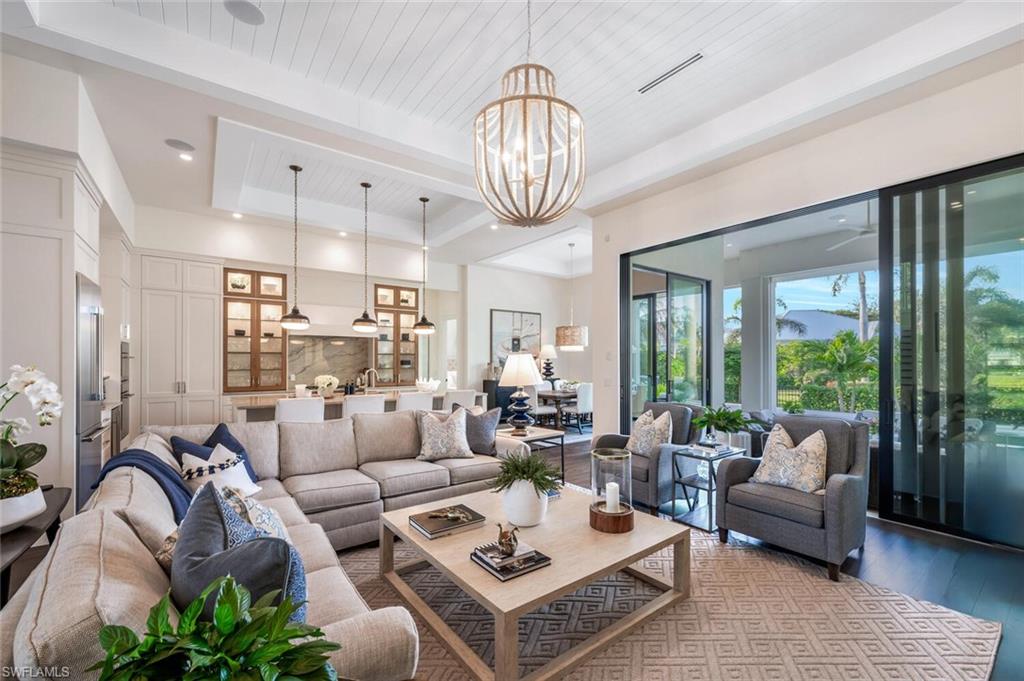 PARK SHORE - Residential