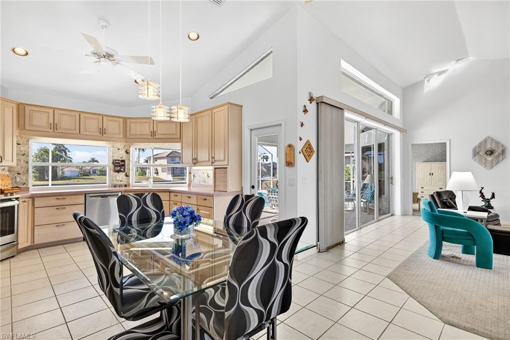 MARCO ISLAND - Residential