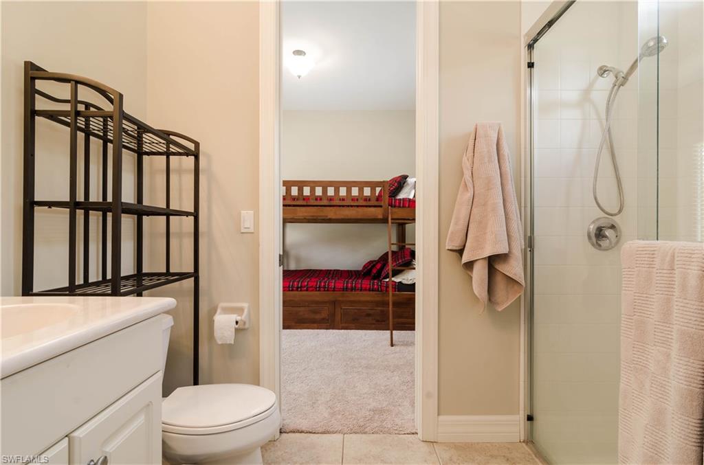 WILSHIRE LAKES - Residential