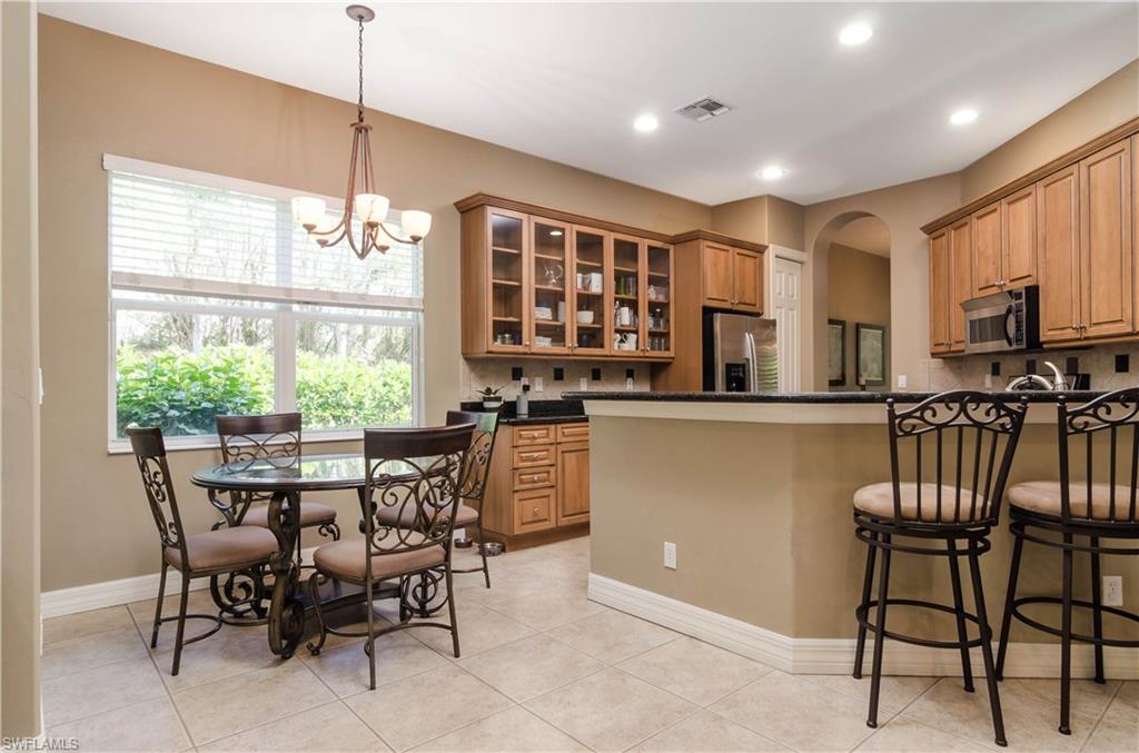 WILSHIRE LAKES - Residential