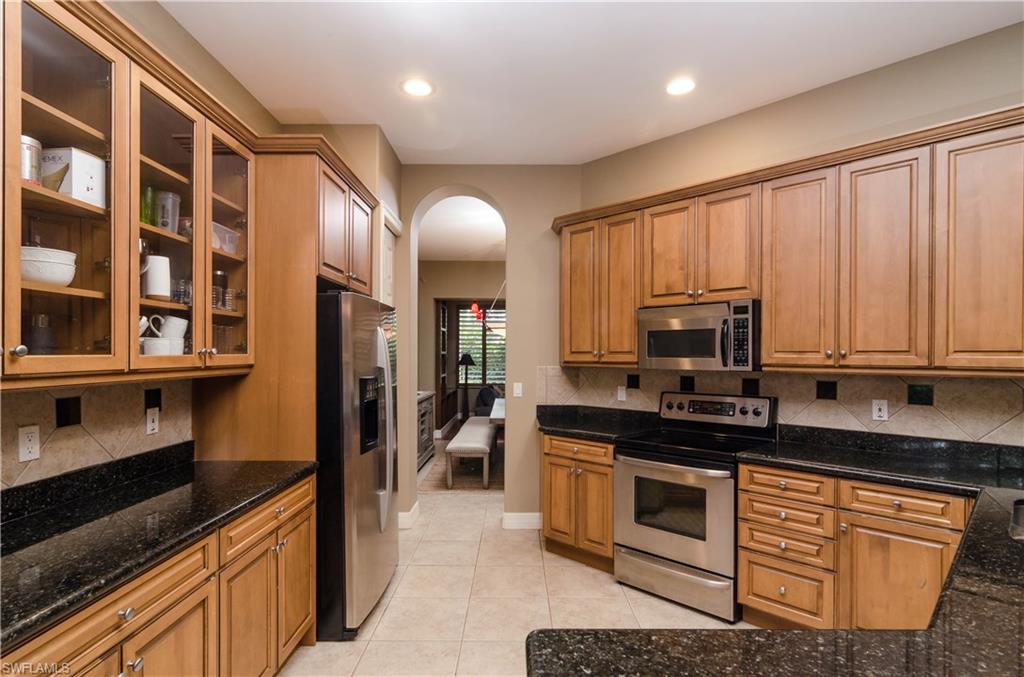 WILSHIRE LAKES - Residential