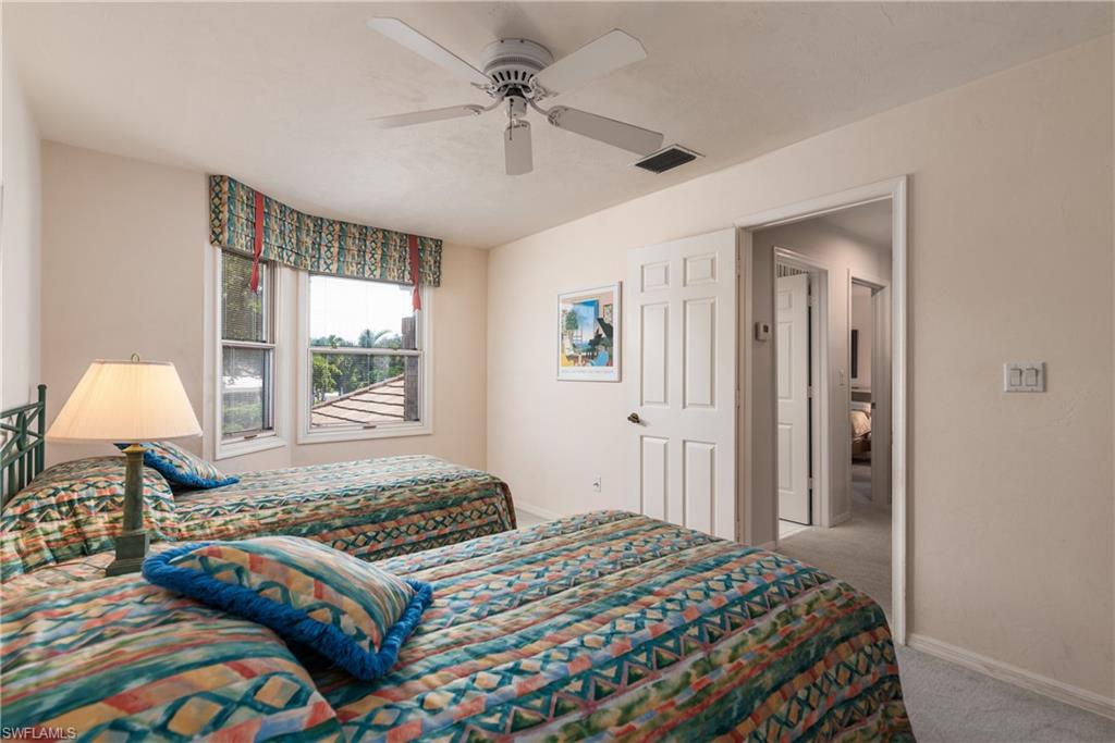 VILLAS AT PELICAN BAY - Residential Lease