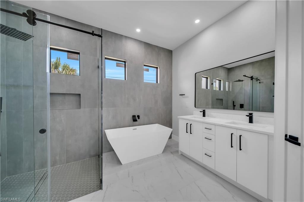 PORT CHARLOTTE - Residential