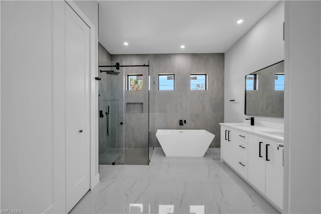 PORT CHARLOTTE - Residential