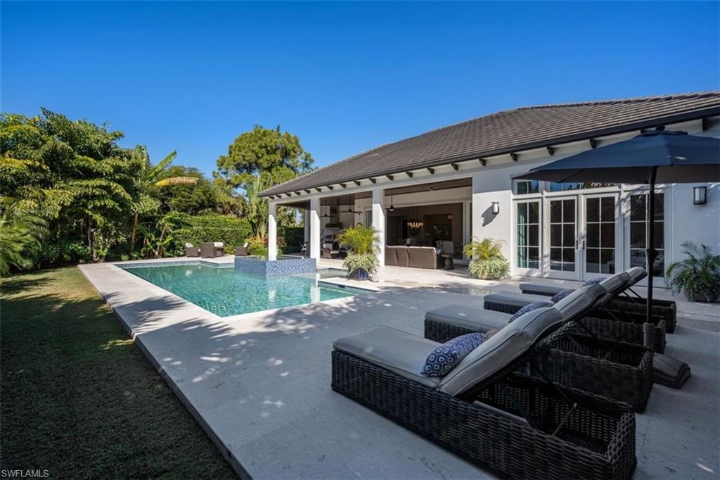 PELICAN BAY WOODS - Residential