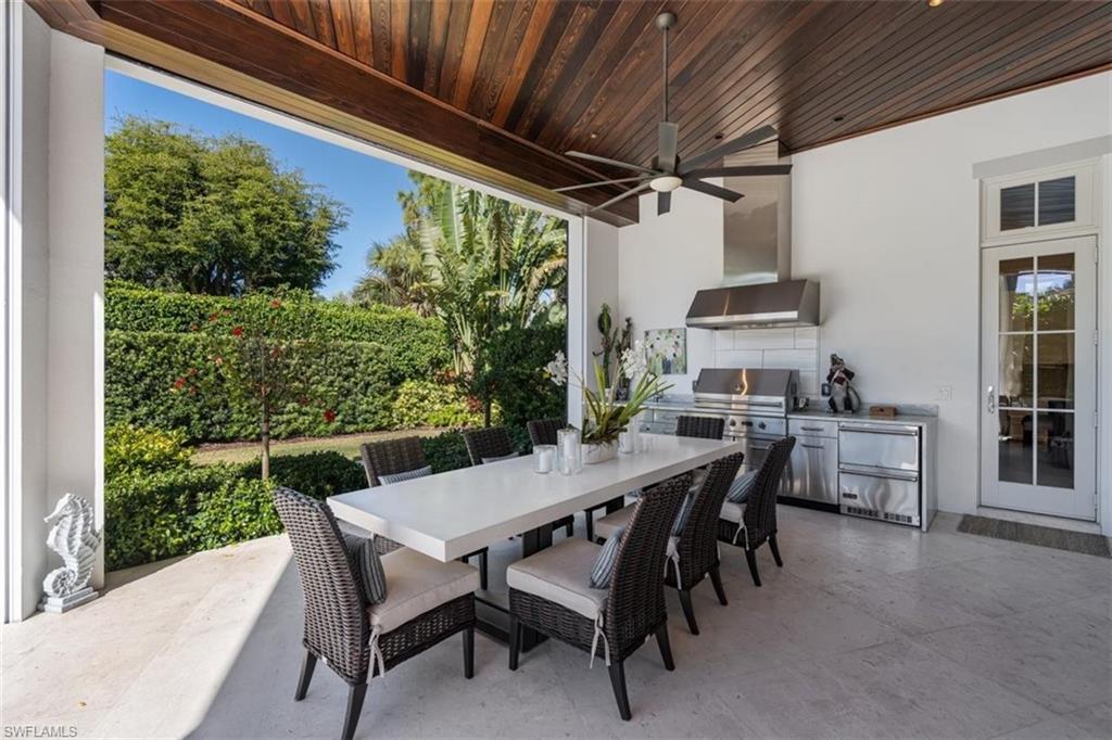 PELICAN BAY WOODS - Residential