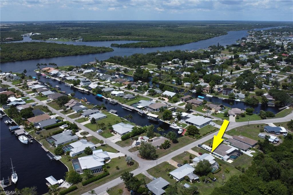 FORT MYERS SHORES - Residential
