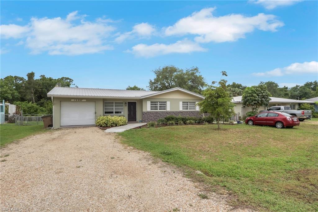 FORT MYERS SHORES - Residential