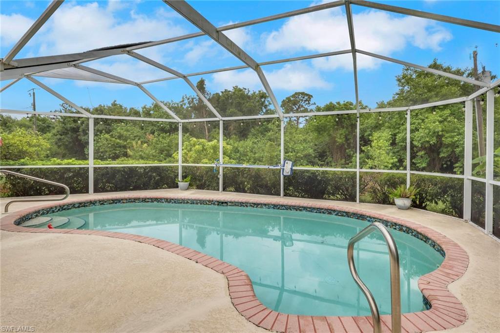 FORT MYERS SHORES - Residential