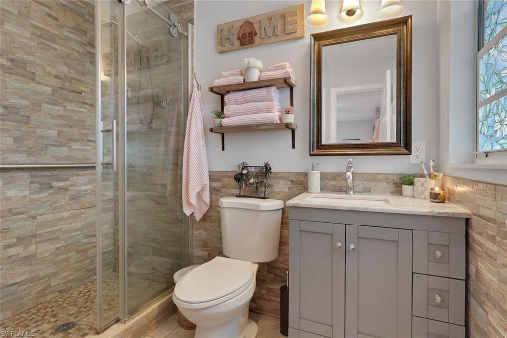 FORT MYERS SHORES - Residential