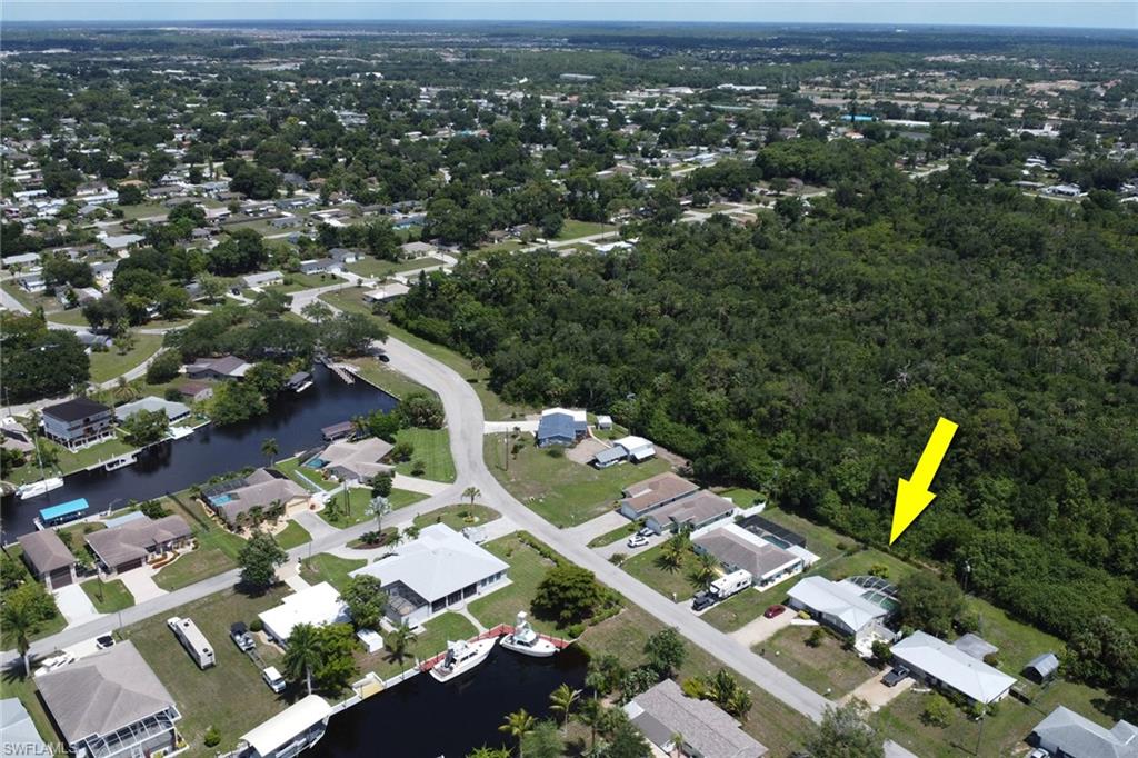 FORT MYERS SHORES - Residential