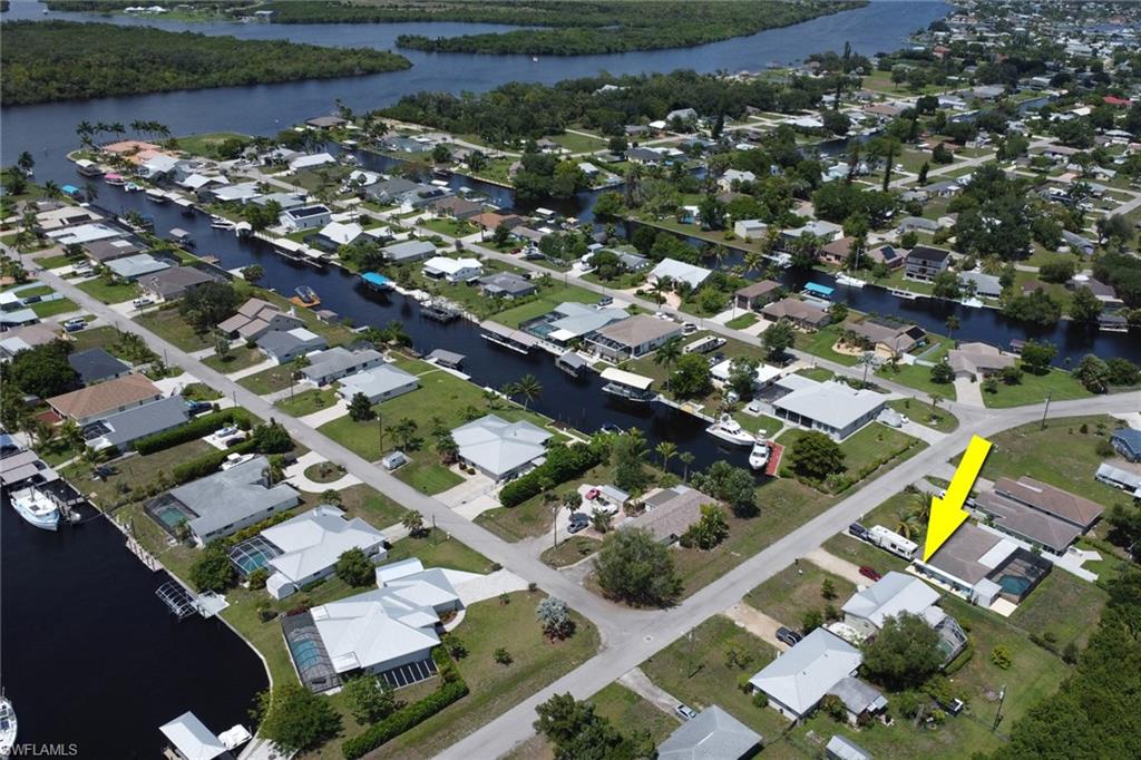 FORT MYERS SHORES - Residential