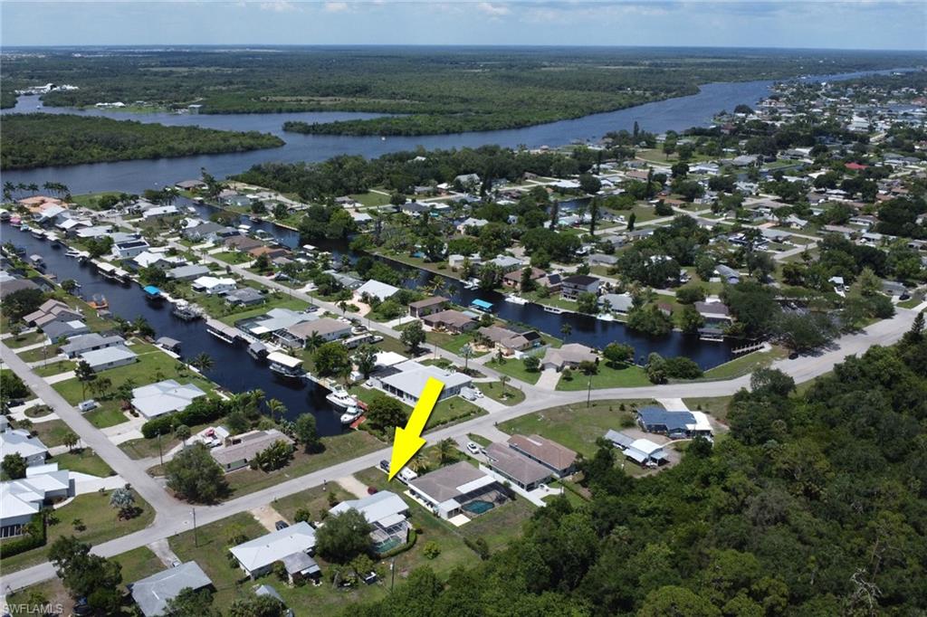 FORT MYERS SHORES - Residential