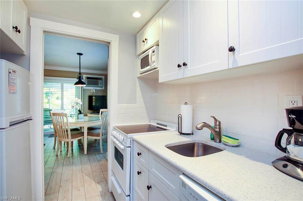 COLONNADES CONDO - Residential