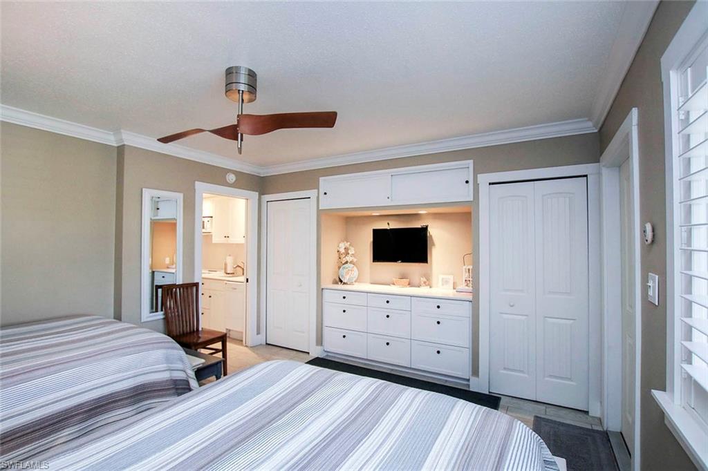 COLONNADES CONDO - Residential