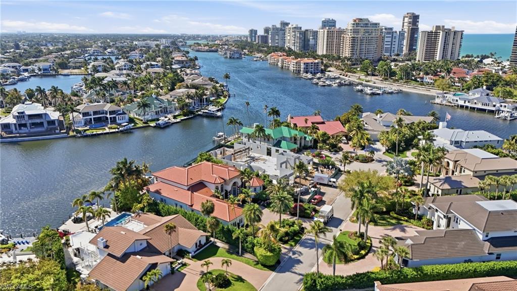 PARK SHORE - Residential