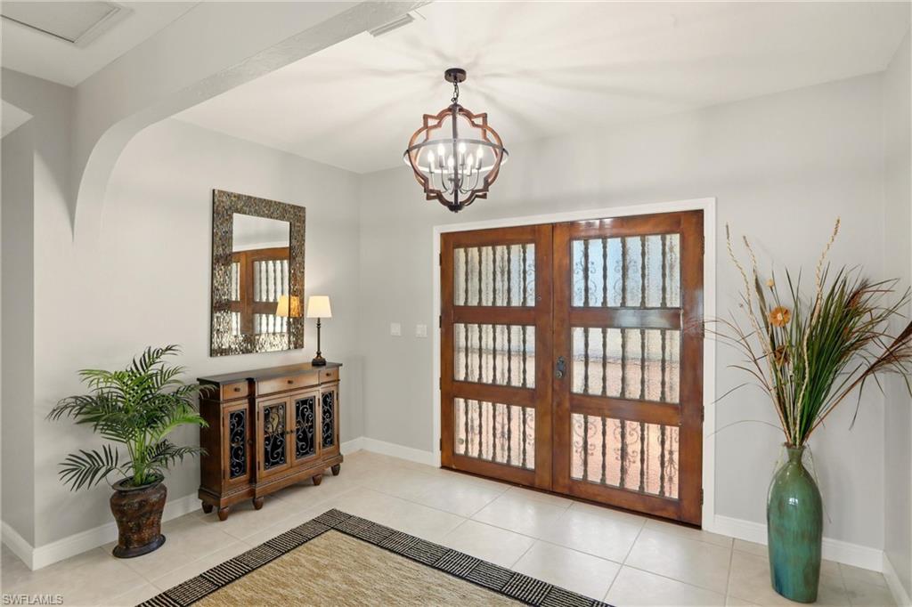 CAROLANDS - Residential
