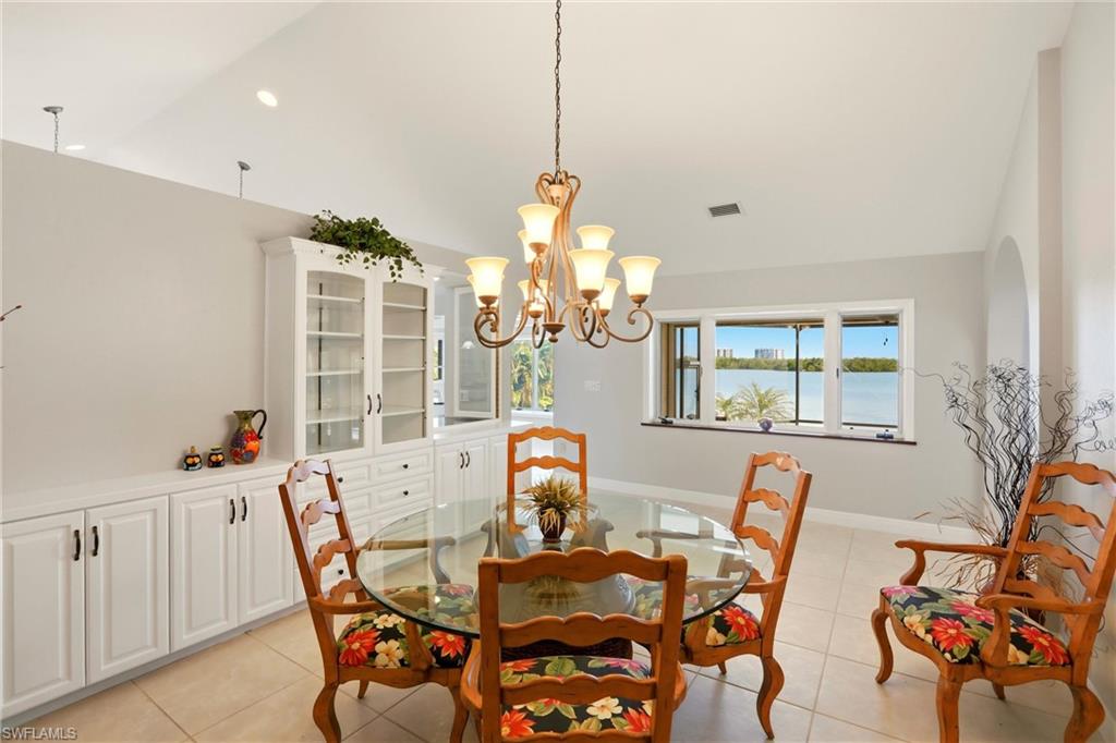 CAROLANDS - Residential