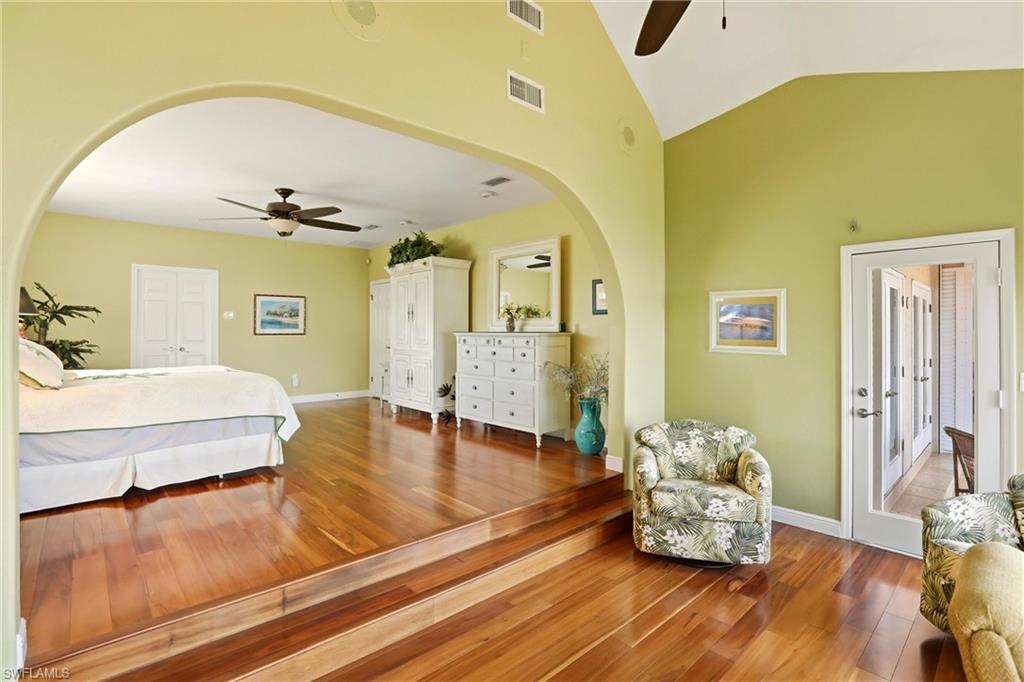 CAROLANDS - Residential