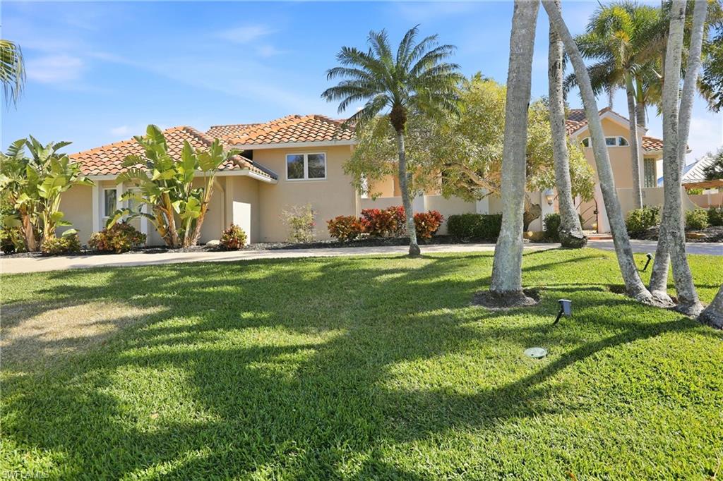 CAROLANDS - Residential
