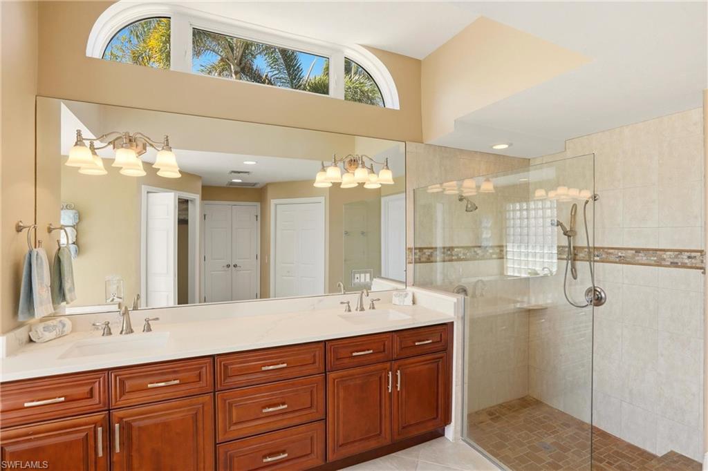 CAROLANDS - Residential