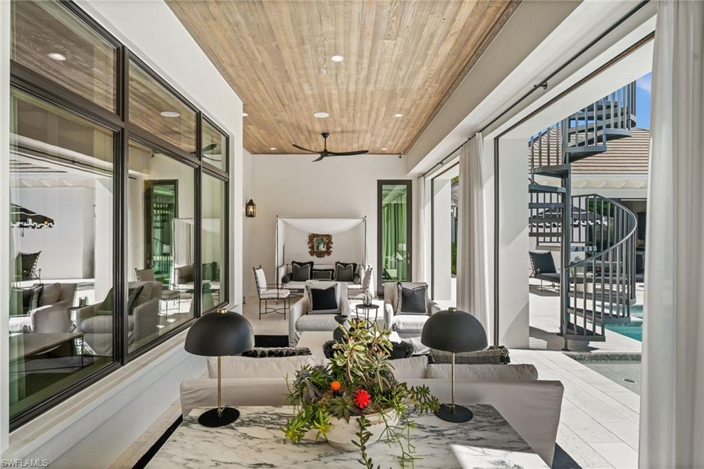 PINE RIDGE - Residential