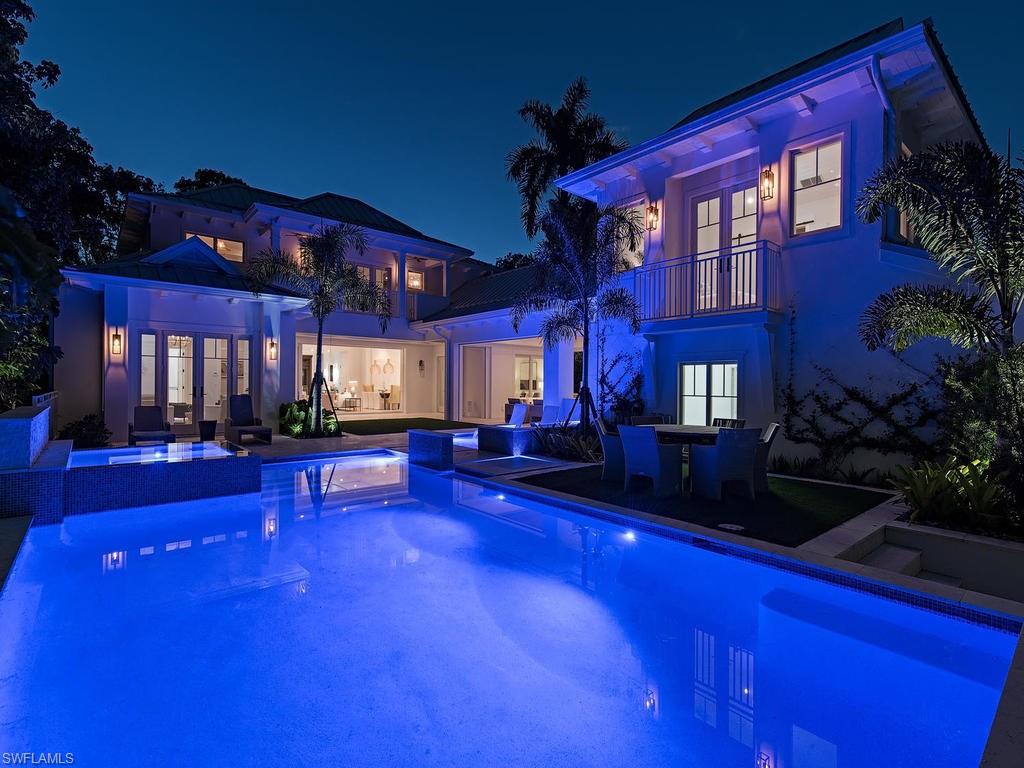AQUALANE SHORES - Residential